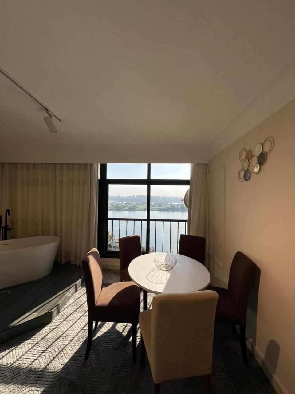 Apartment Queen Of Nile View *