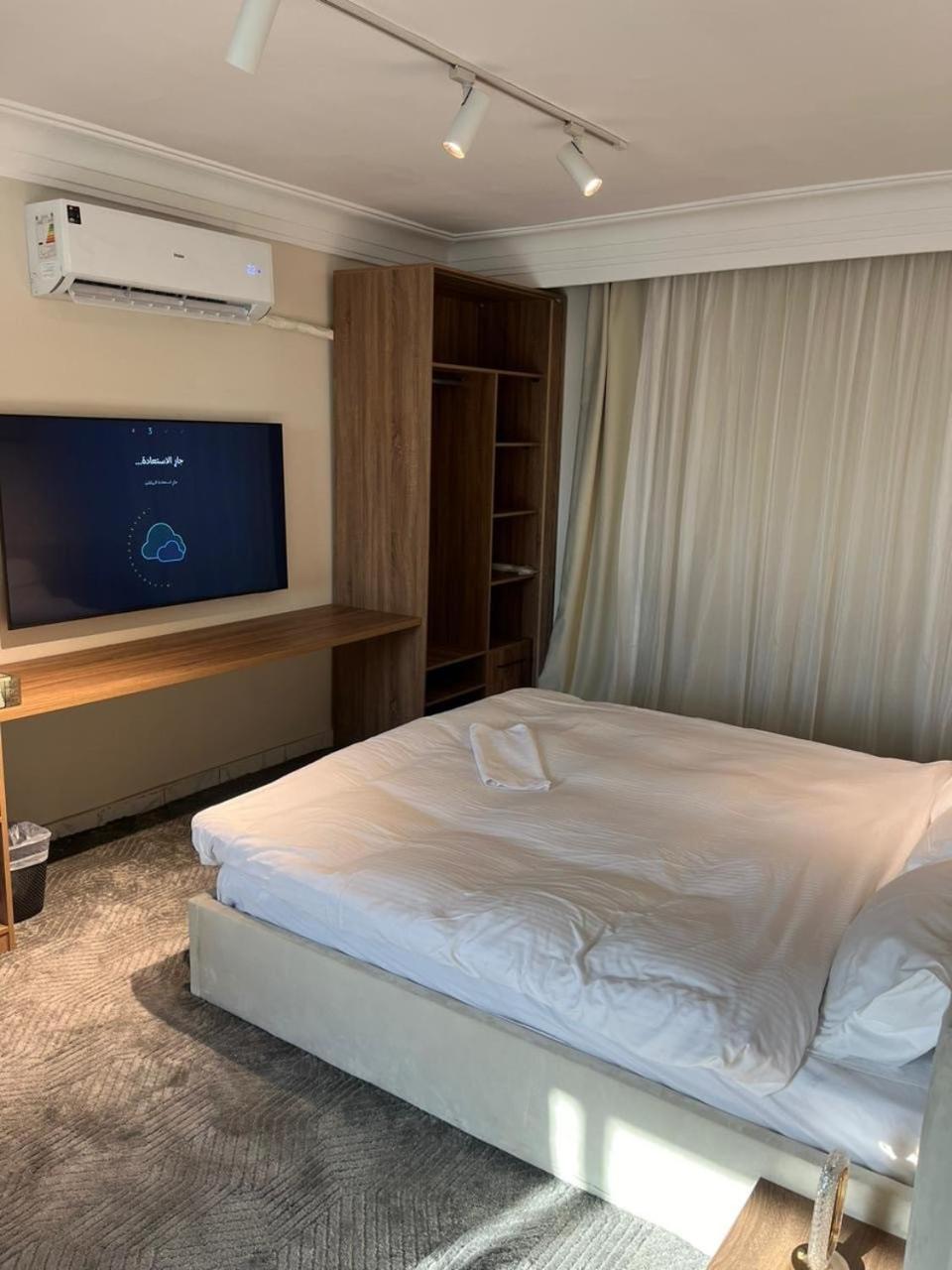 Queen Of Nile View Apartment
