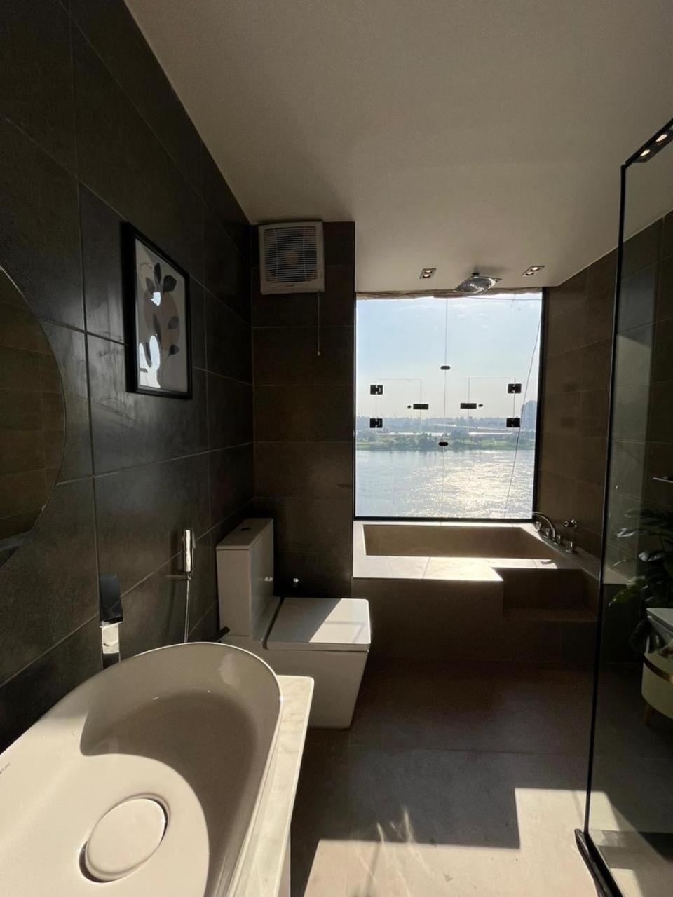 Queen Of Nile View Apartment *